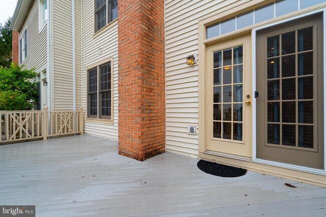 Building Photo - 10553 James Wren Way