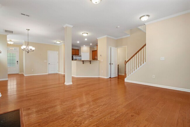 Foto del edificio - Charming 3BR Home with Loft, Fenced Yard & Community Pool