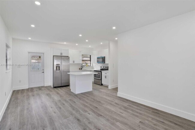 Foto del edificio - 2724 SW 34th Ct