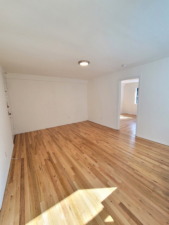 Living Room Reverse View - 1925 Palmer Ave