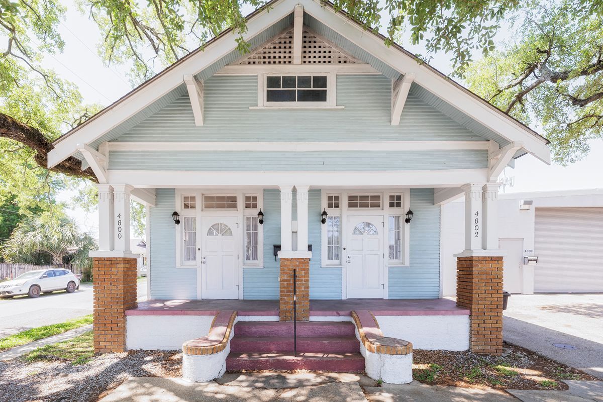 Foto principal - 4802 Banks St