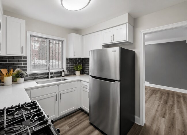 Foto del edificio - Oak Park Manor Apartments & Townhomes