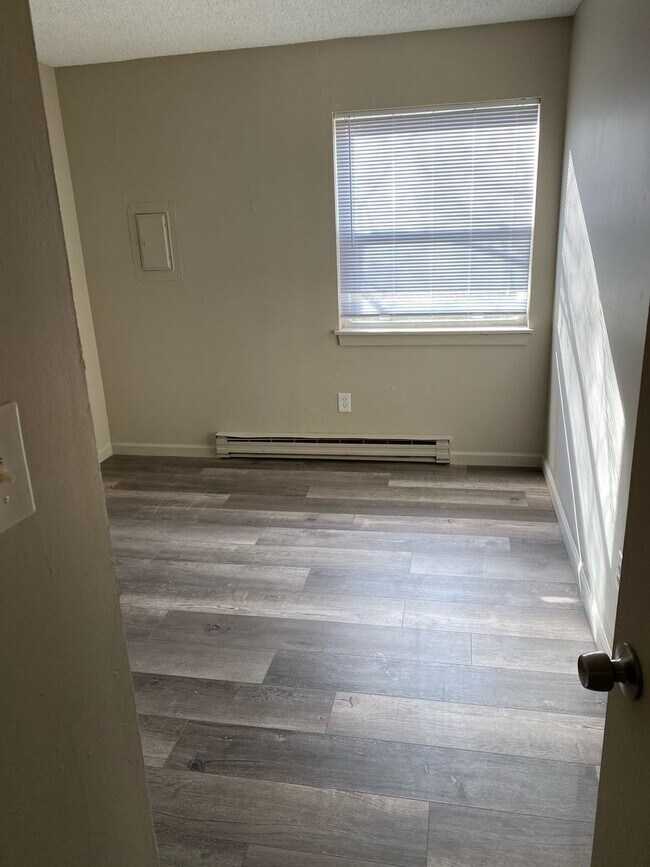 Foto del edificio - 2 Bedroom Ground Level Apartment in Columbia