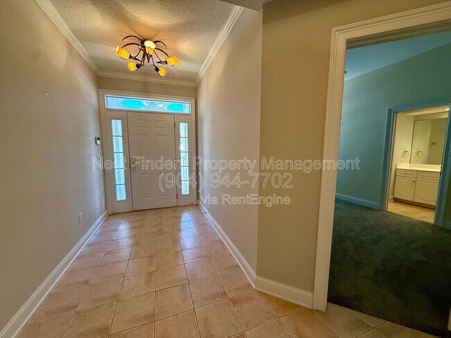 Foto del edificio - 330 N Shore Cir