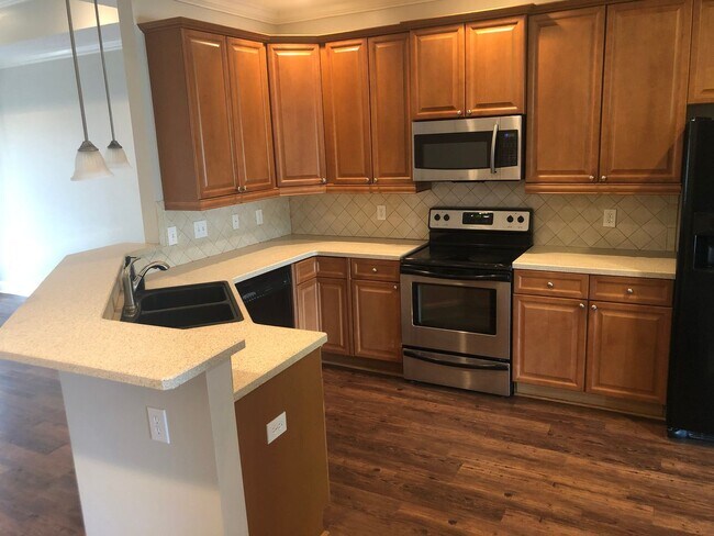 Foto del edificio - Charming Home in Auburn Available in February!