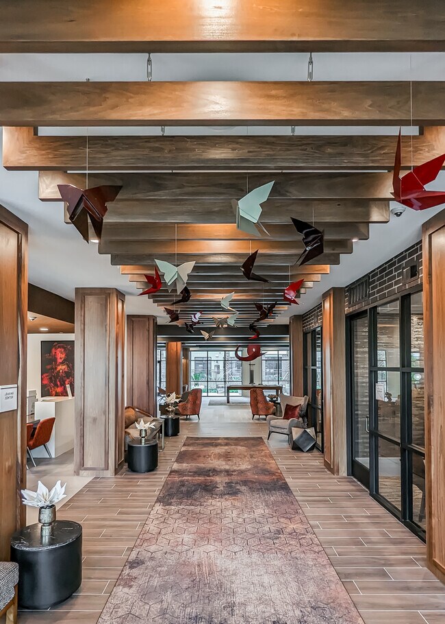 The Rosslyn at Garden Oaks Apartments in Houston, TX