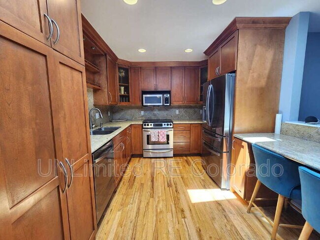 Foto del edificio - 8308 E Lehigh Dr