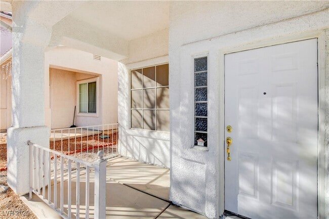 Foto del edificio - 3737 Ocean Waters St