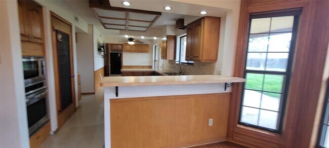 Building Photo - 175 Kona Dr