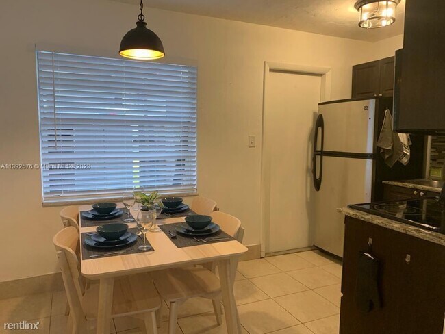 Foto del edificio - 2 br, 1 bath House - 3175 Carter St