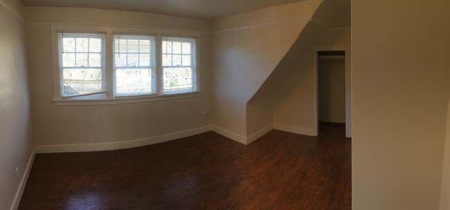 Building Photo - 430 Sycamore Ave