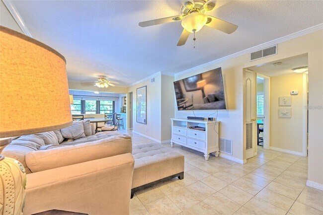 Foto del edificio - 1008 Apollo Beach Blvd