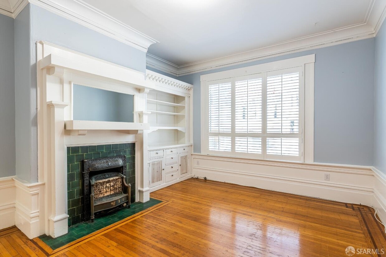 Primary Photo - 1846 Larkin St
