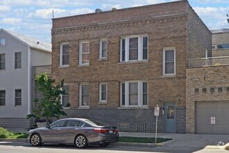 Building Photo - 536 N Armour St