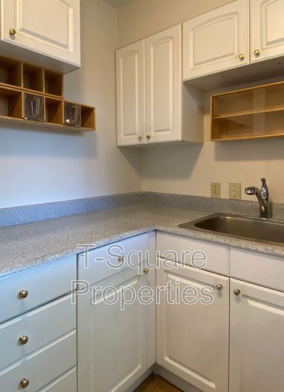Foto del edificio - 4883 Terrace Dr NE