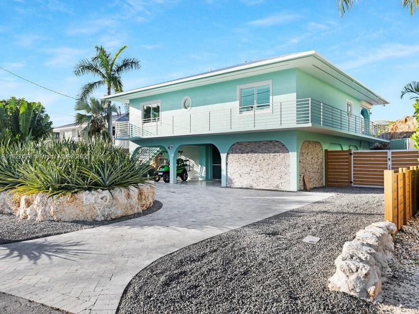 Primary Photo - 232 W Seaview Dr