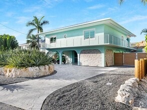Building Photo - 232 W Seaview Dr
