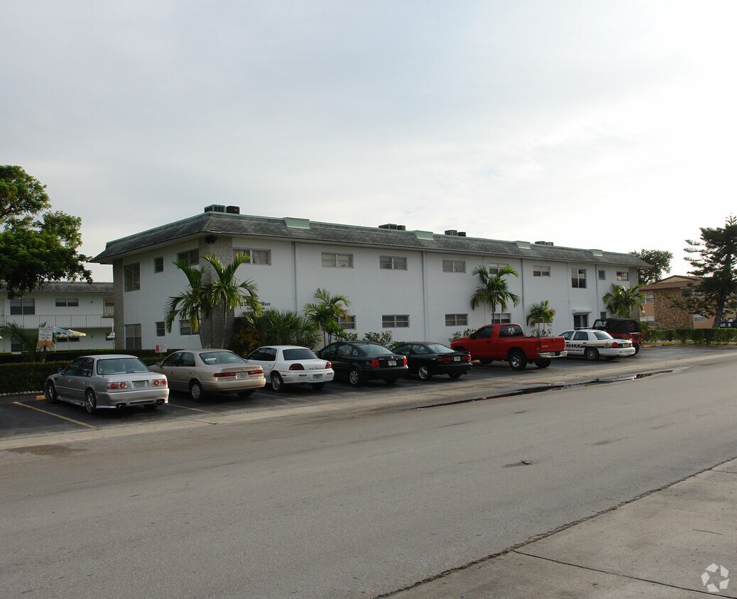 Foto principal - 6191 SW 37th St