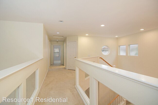 Building Photo - 5 br, 3 bath House - 11624 Aspen View Drive