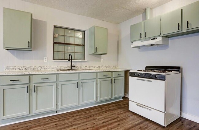 Foto del edificio - 6308 Frisco St