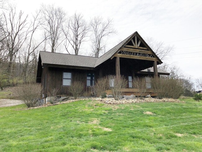 Building Photo - Beautiful private cabin in the country!!!