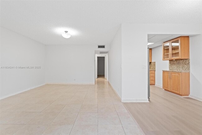 Foto del edificio - 800 SW 131st Ave