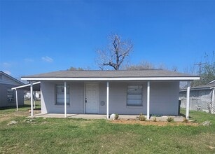 Building Photo - 1311 Fred St