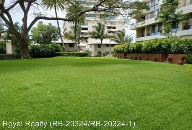 Foto del edificio - 1 br, 1 bath House - 2223 Kapiolani Blvd. ...