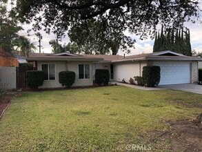 Building Photo - 11594 Poplar St