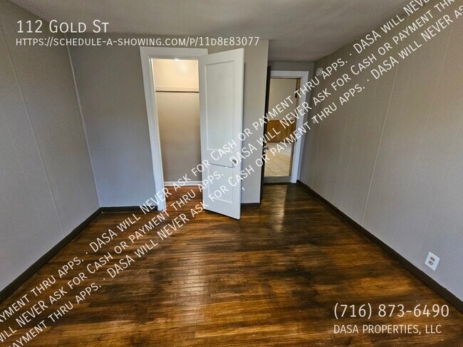 Foto del edificio - 112 Gold - 3 Beds / 1 Bath