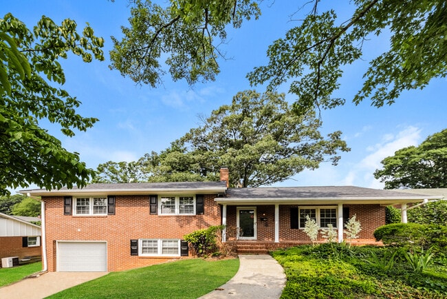 Building Photo - 1538 Abbey Ct SW