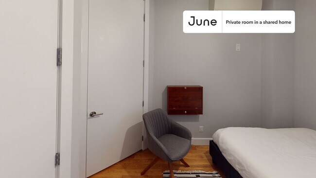 Foto del edificio - Room in Shared 5 bed/2.5 bath home