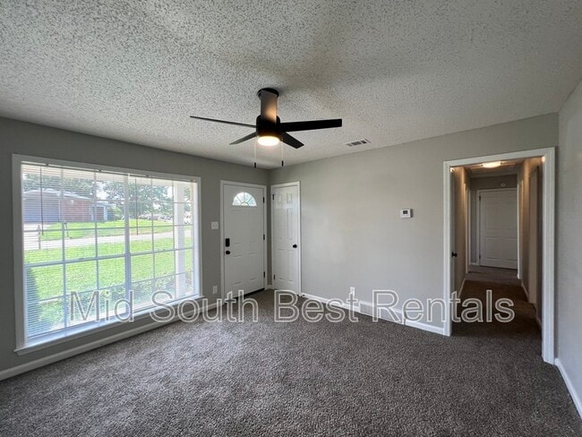 Building Photo - 326 Inwood Dr