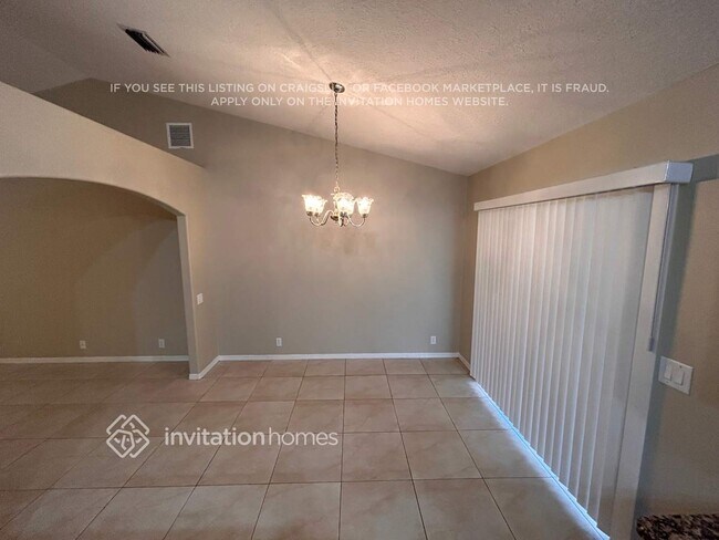 Building Photo - 7348 Linden Ln