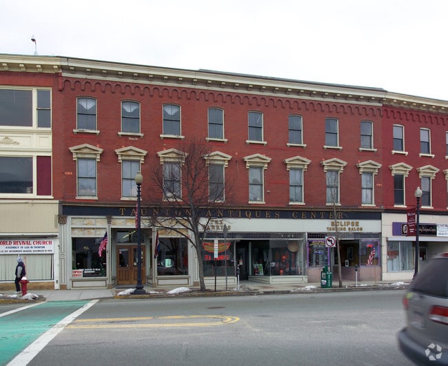 Building Photo - Union Block Apartments