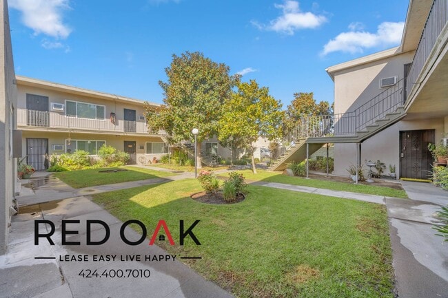 Building Photo - 2036 E Whiting Ave