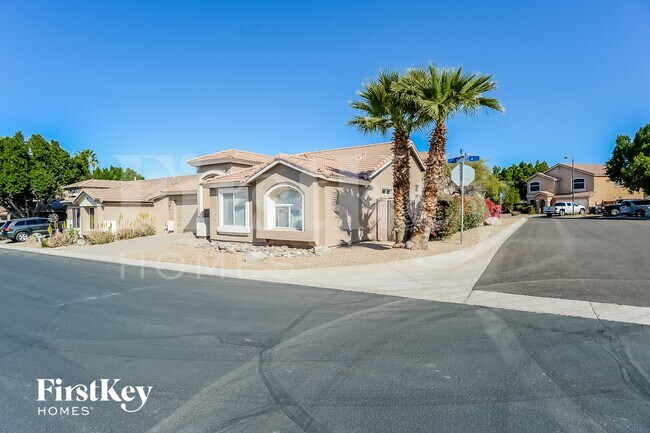 Foto del edificio - 6648 E Russell St