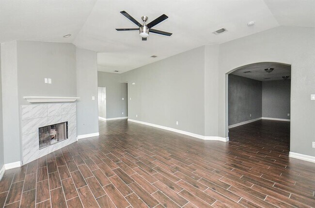 Foto del edificio - 21523 Ivory Gate Ln