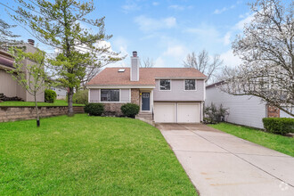 Building Photo - 5287 Fieldstone Dr