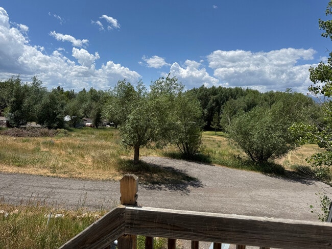 Building Photo - 258 N 350 E