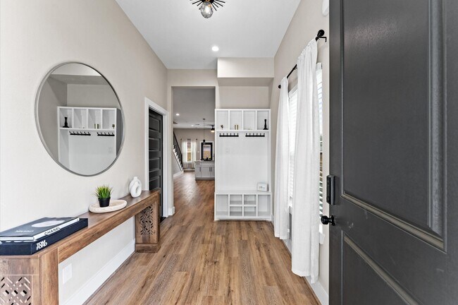 Foto del edificio - 6904 Covington Dr