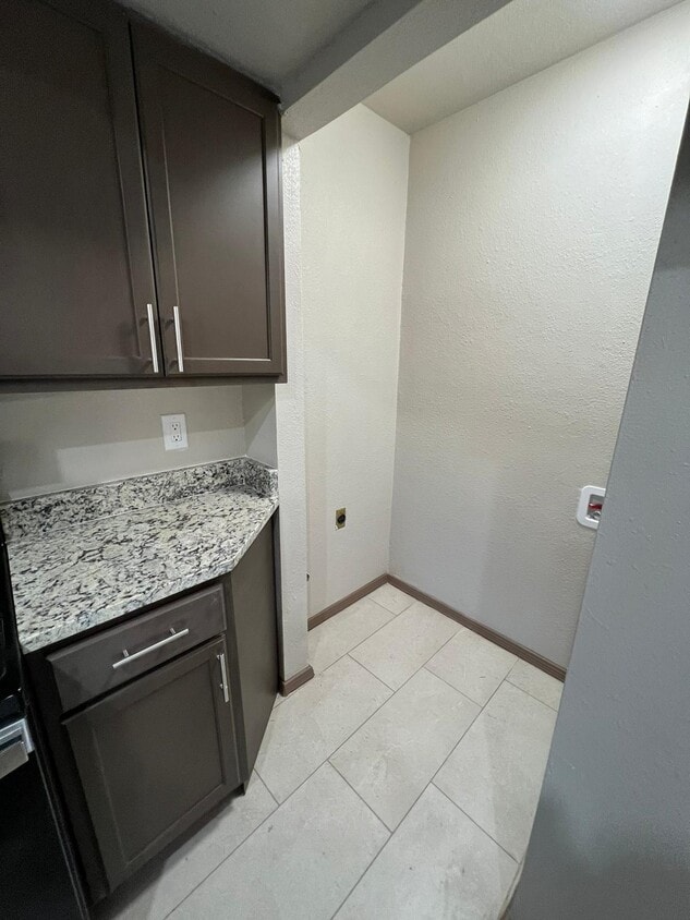 10905 Tom Weiskopf Dr Unit B, El Paso, TX 79936 Apartments in El Paso, TX