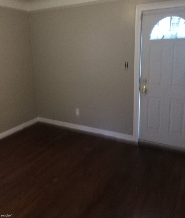 Building Photo - 3 br, 1.5 bath House - 16103 Bringard Dr