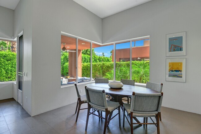Building Photo - 942 Alejo Vista