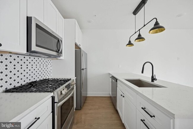 Building Photo - 1614 Ridge Ave