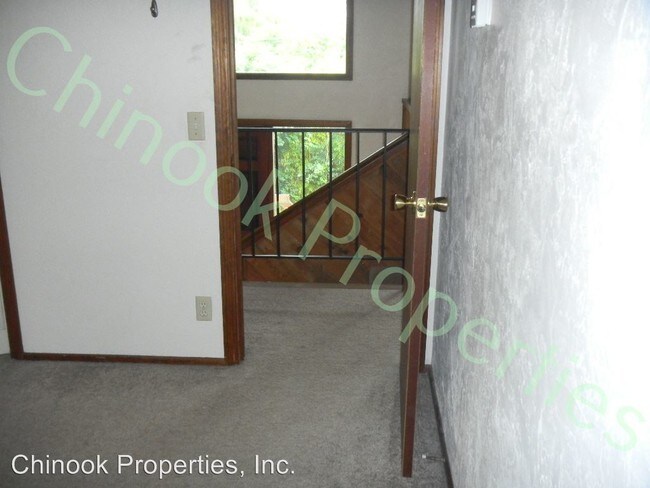 Foto del edificio - 2210 Birch Ln