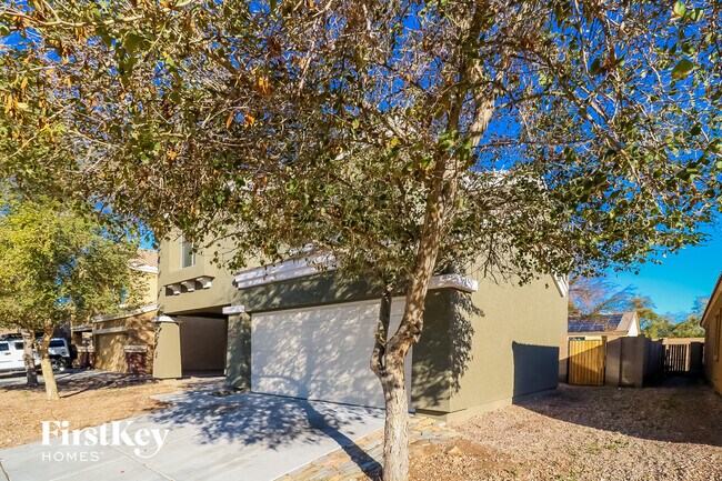 Foto del edificio - 23704 W Huntington Dr