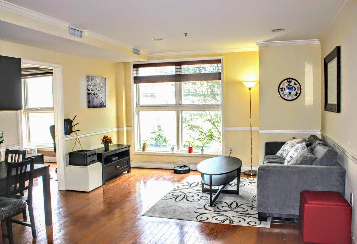 Foto principal - 70 Adams St