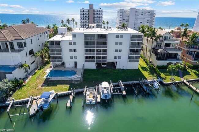 Foto del edificio - 26371 Hickory Blvd