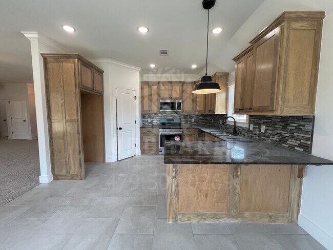 Foto del edificio - Tontitown - Single-Family Home- Gorgeous Hawthorne Plan- 9 Month Lease